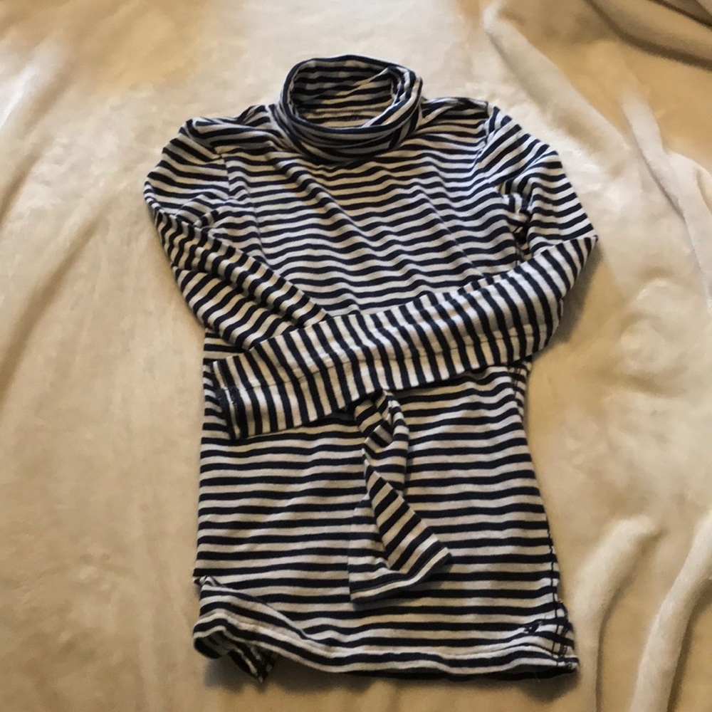American Eagle striped turtleneck